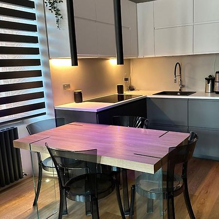 Lr Deluxe Apartments - Fondazione Prada - Metro M3 Милан Экстерьер фото