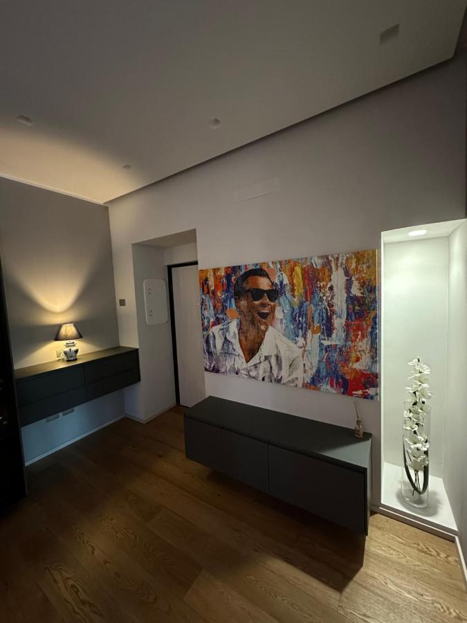 Lr Deluxe Apartments - Fondazione Prada - Metro M3 Милан Экстерьер фото