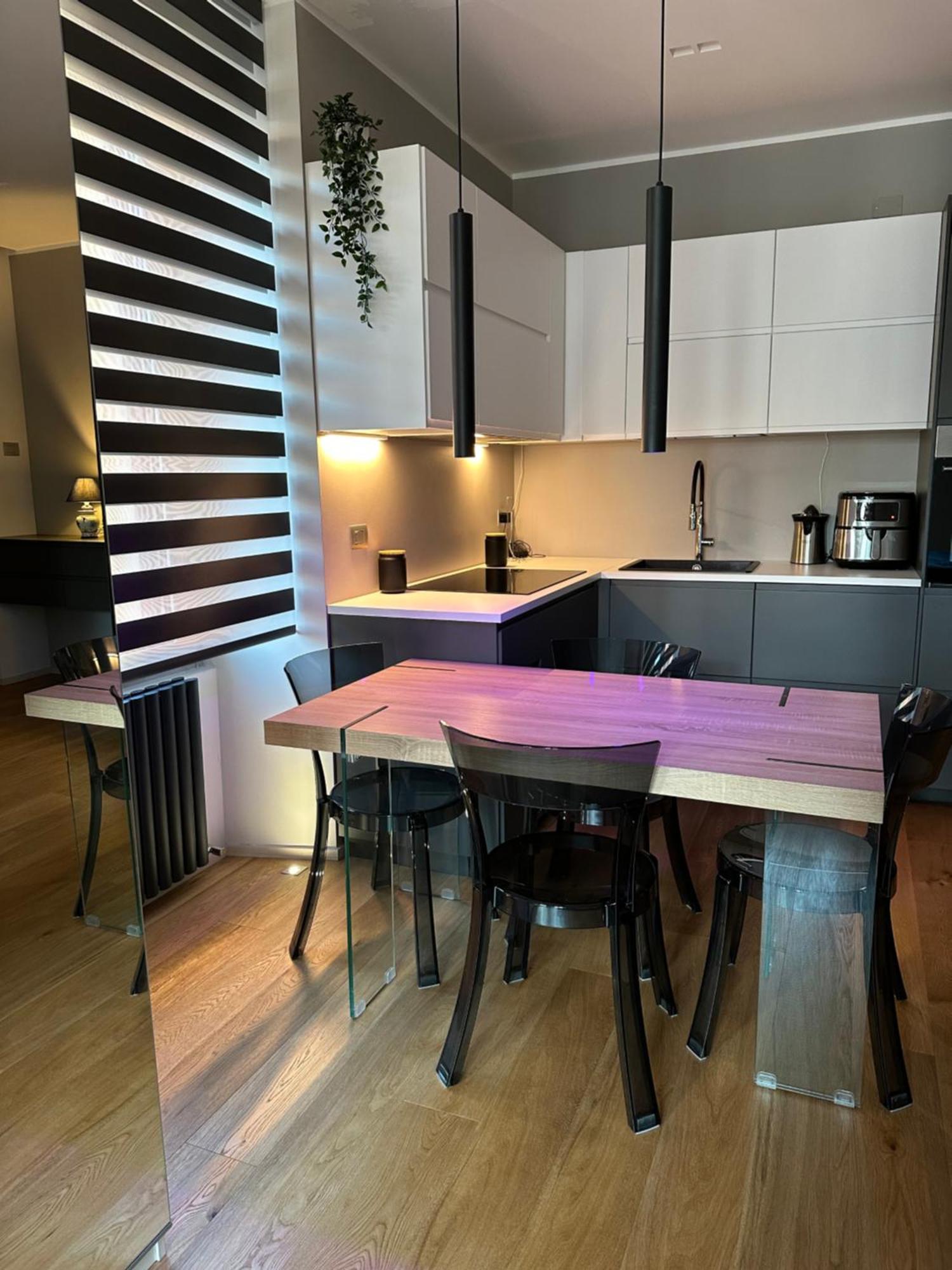 Lr Deluxe Apartments - Fondazione Prada - Metro M3 Милан Экстерьер фото